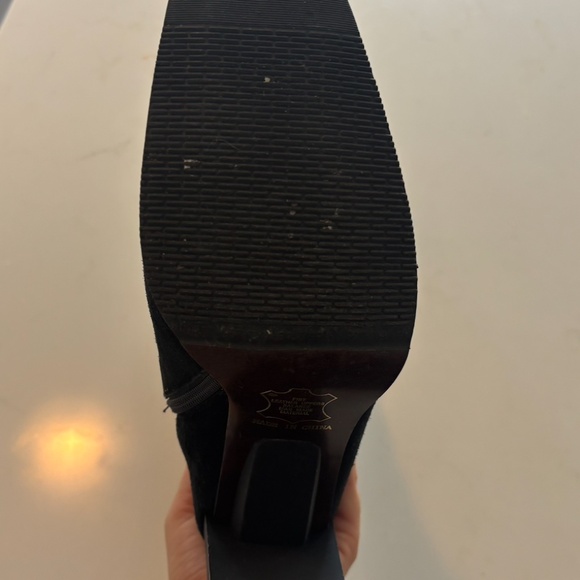 Black Suede Knee-High Boots with Gold Stripes & Red Animal Print Lining - Sz 6.5 - Picture 8 of 11